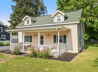 16 Park Ln, Rush, NY 14543