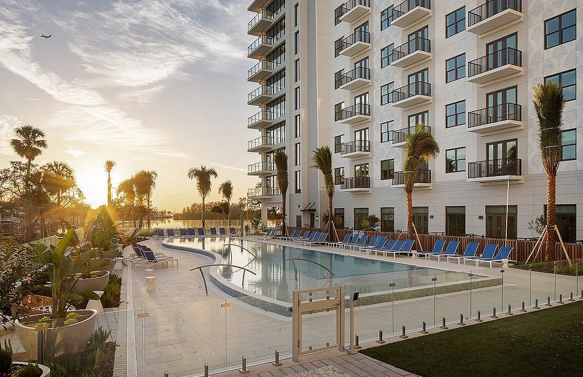5498 Bay Center Dr in Tampa, FL 33609 — Photo 1