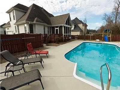 1st image of 2087 Turnberry Cir