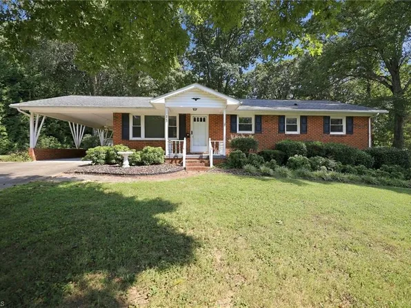 423 Bradley Rd, Winston Salem, NC 27107