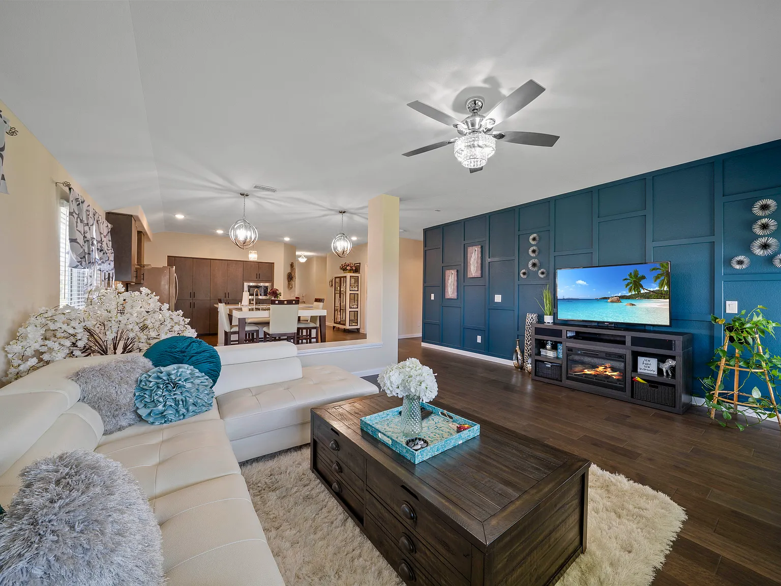 4 bed, 2142 sqft, $2,600 — Photo 1