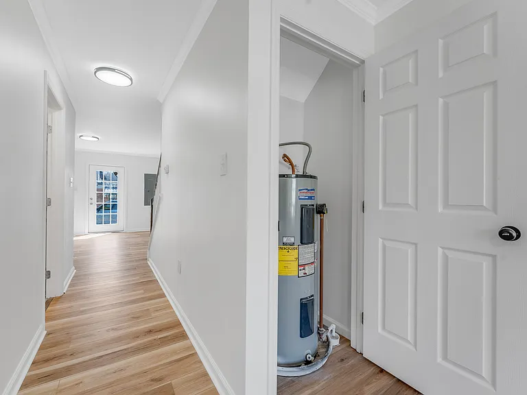 138 Putnam St — Photo 21