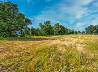 20100 Meadow View Dr, Redding, CA 96002