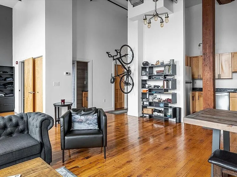 589 Atwells Ave #33C — Photo 8