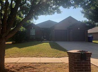 2900 Weymouth Way, Norman, OK 73071