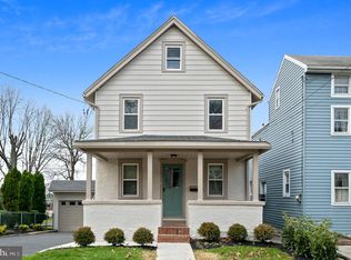 3027 Chestnut St, Lafayette Hill, PA