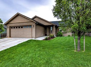 331 NE Danner Ln, College Place, WA 99324