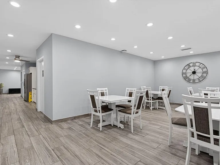 3503 Oaks Way #405 — Photo 19