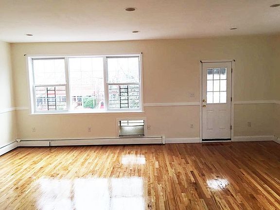 5th image of 1296 E 53rd St #2