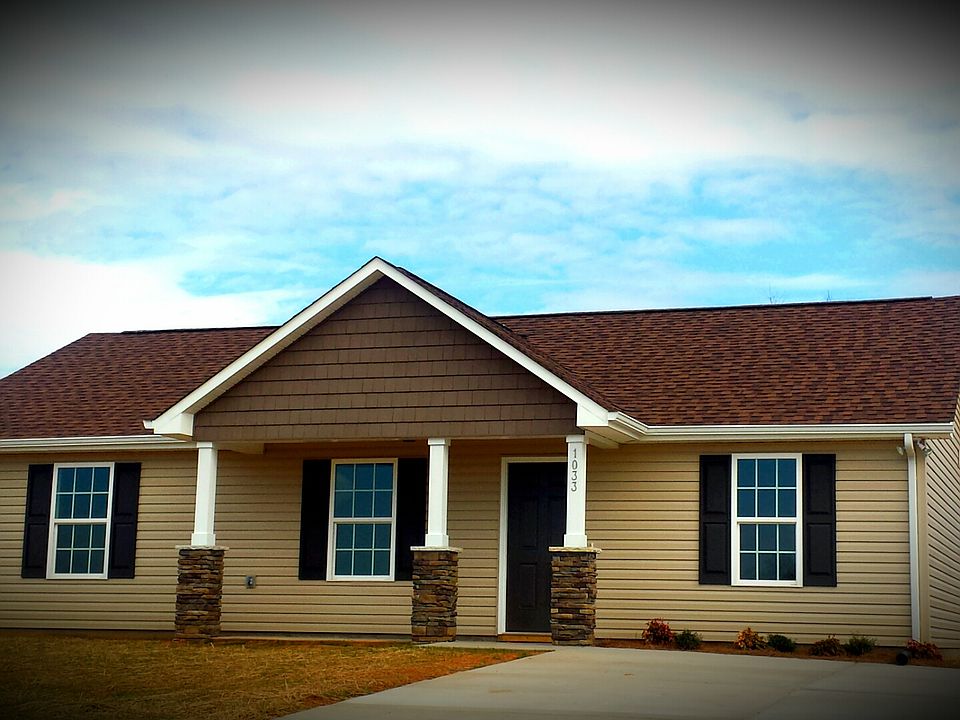 1st image of 102 Mel Ln