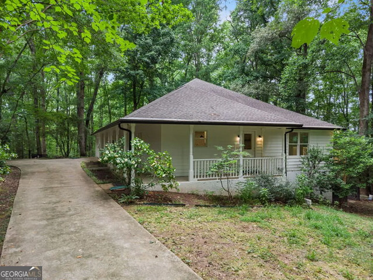 Completely Remodeled 5-Bedroom, 3-Bath Home with Finished Daylight Basement! — Photo 2