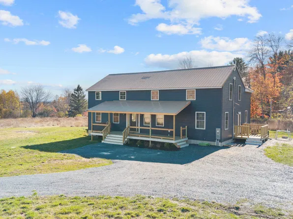 118 Square Road, Palmyra, ME 04965