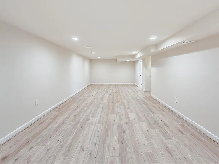 4617 Creek Shore Dr — Photo 23