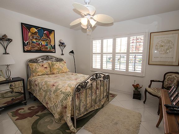 4th image of 5203 Clover Creek Dr