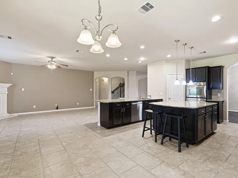 5815 Creek Crossing Ct — Photo 10