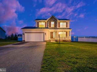 140 W Crest View Ln, Gettysburg, PA 17325