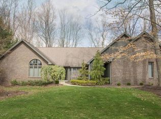 7785 Cliffview Dr, Poland, OH 44514