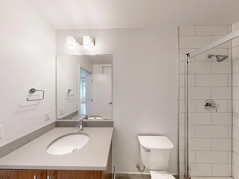 540 Leavenworth Street — Photo 40