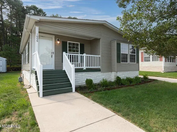 1006 Fernwood Way, Whiting, NJ 08759