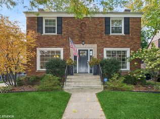 9030 S Oakley Ave, Chicago, IL