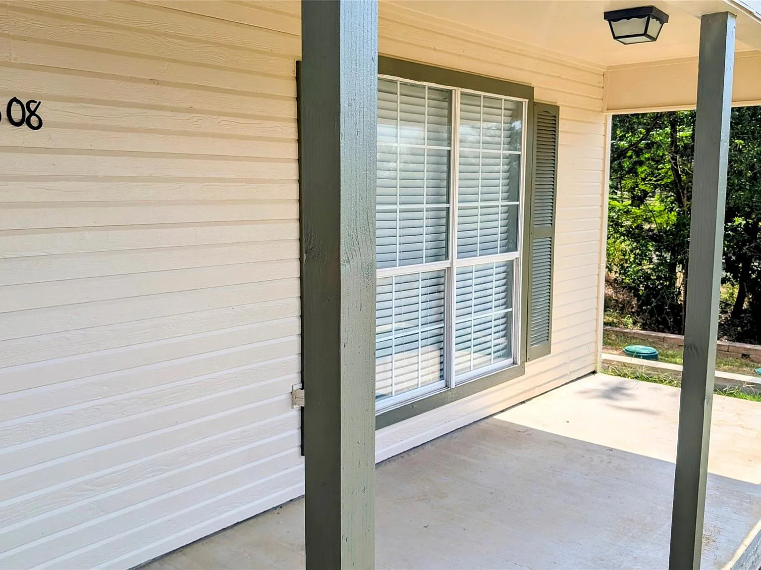 4 bed, 2.5 bath, 2144 sqft, $2,250 — Photo 3