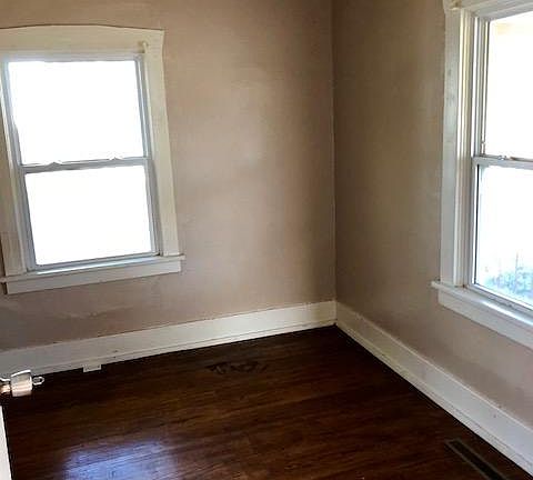 4th image of 611 W Spruce St