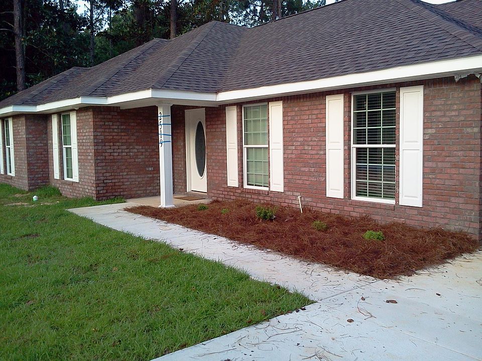 Front of 2519 Weller House