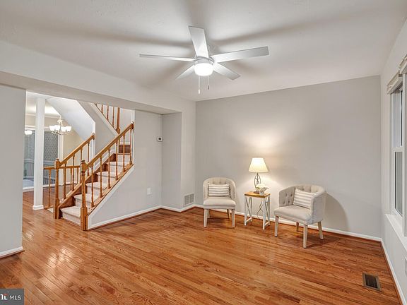 4th image of 15195 Valley Stream Dr