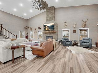 26192 Georgetown Ave, Warsaw, MO 65355