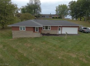 1081 W Main St, Sugarcreek, OH 44681