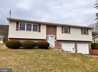 123 2nd St, Centre Hall, PA 16828