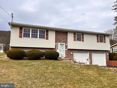 123 2nd St, Centre Hall, PA, 16828