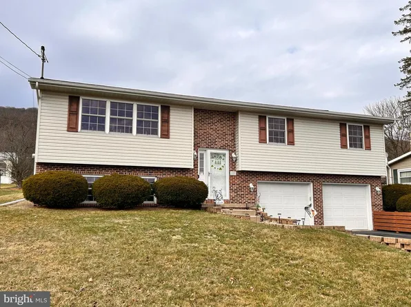 123 2nd St, Centre Hall, PA 16828