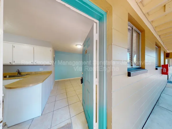 10342 Atlantic Cir APT 10, Jacksonville, FL 32246