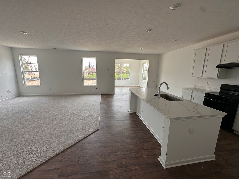 2nd image of 6046 Stoney Brook Ln