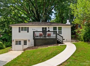 2016 Finchley Dr, Charlotte, NC 28215