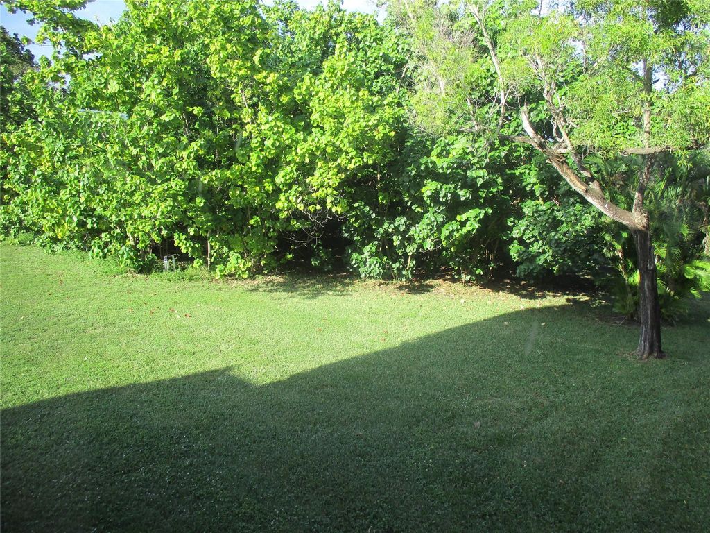 9541 Sunrise Lakes Boulevard #210, Sunrise, FL - More