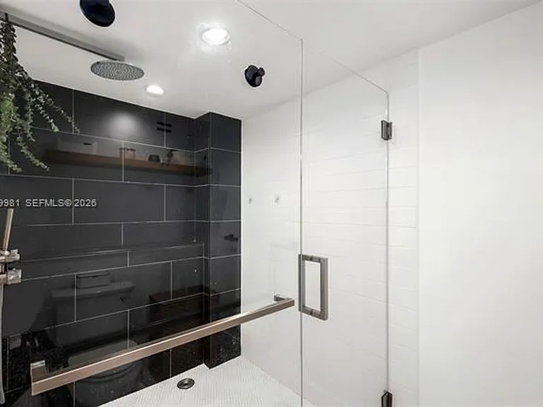 1915 Brickell Ave #C1612 — Photo 20