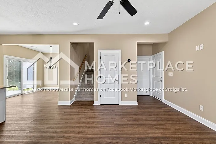4 bed, 2.5 bath, 1745 sqft, $1,795 — Photo 4