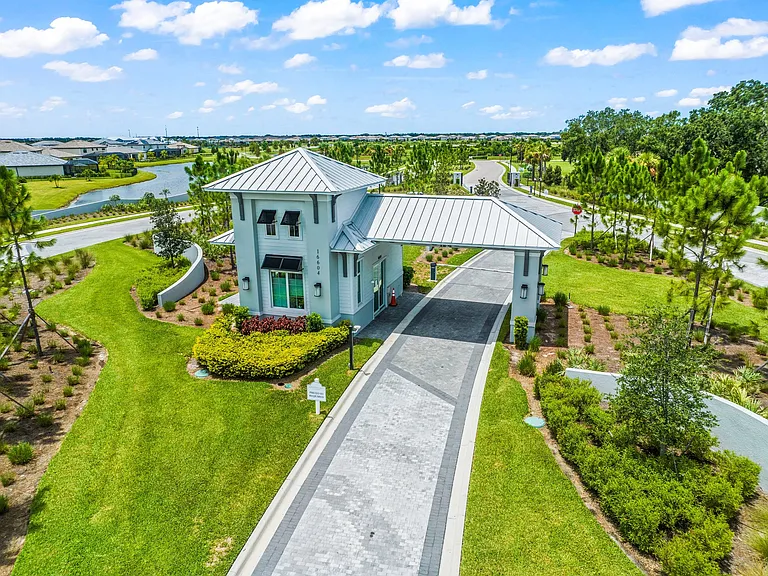 15982 Clear Skies Pl — Photo 36