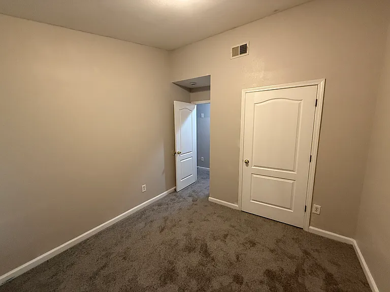 2827 Windsor Forrest Ct — Photo 8