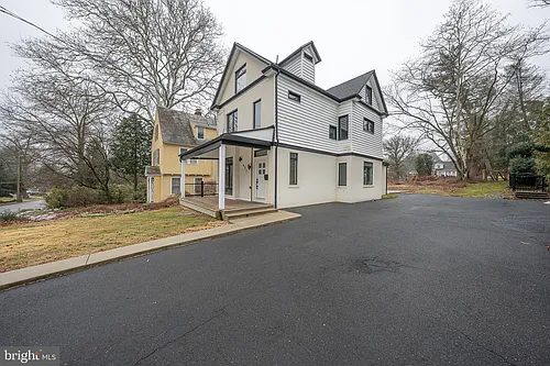 622 Spring Ave Photo 1