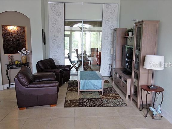 5th image of 319 Royal Bonnet Dr