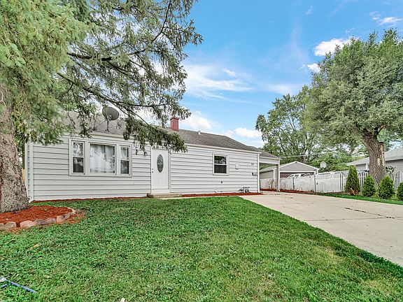2nd image of 317 Tee Ln