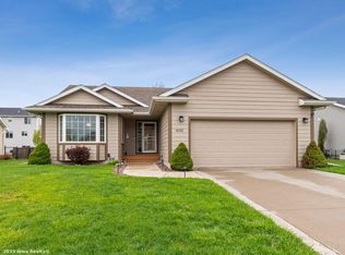 4202 SW Bluegrass Dr, Ankeny, IA 50023