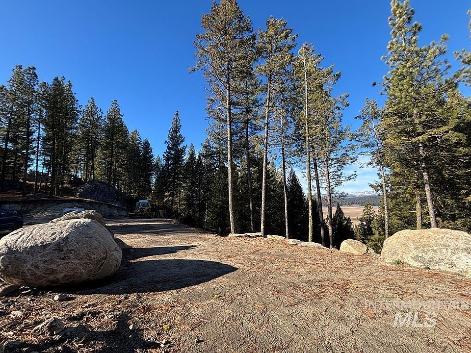 1st image of 28 Sarah Way