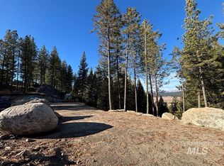 28 Sarah Way, Cascade, ID 83611