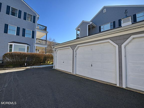 3rd image of 77 Bay Point Harbour