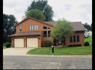 928 Sunset Pl, Onalaska, WI 54650