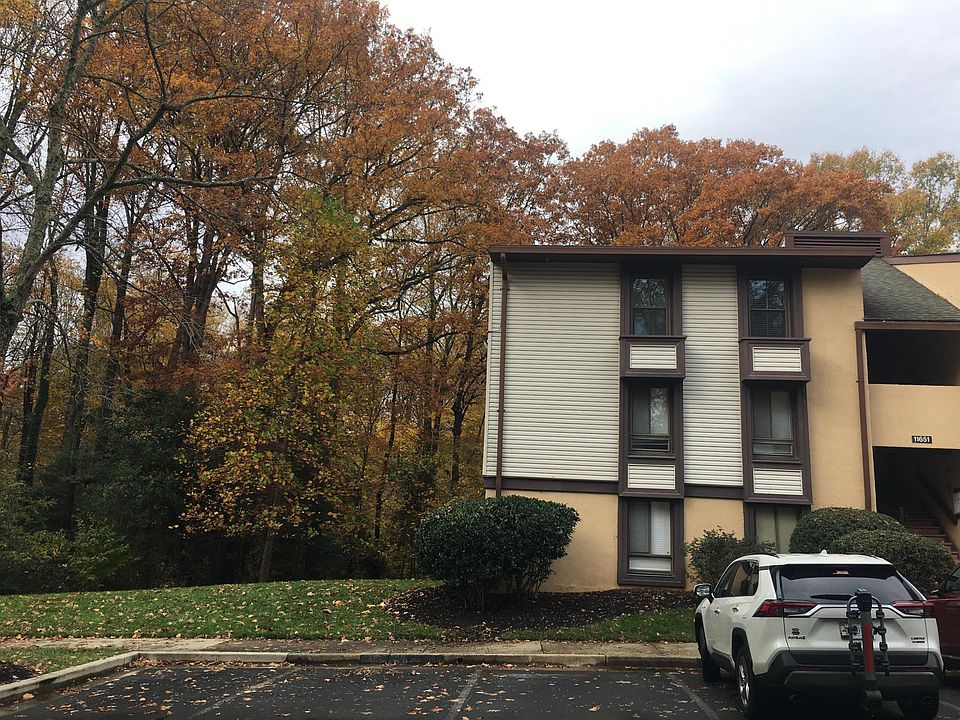 End Unit 2BR 2BA Condo